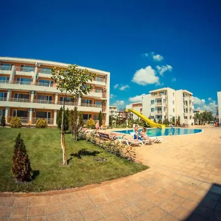 1-Bedroom Apartment In A Resort With 6 Pools, Top Floor, Stunning Sunset View Appartement